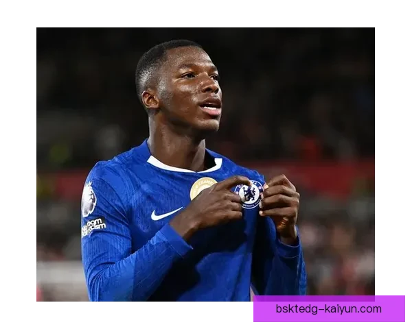 凯塞多中场站位稳健，近期表现引发关注与分析