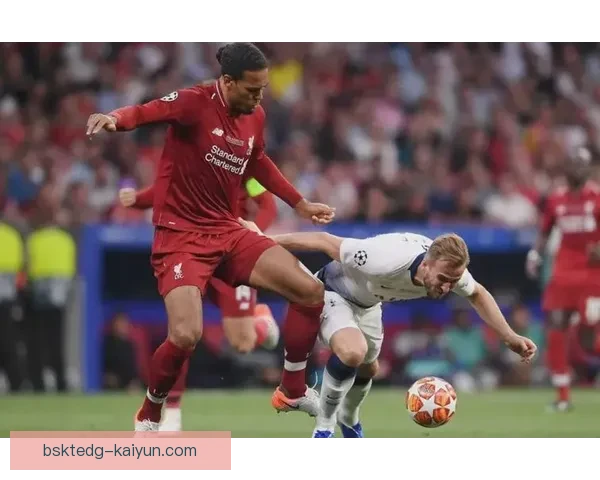 范戴克双脚能力展示彰显全面防守实力现