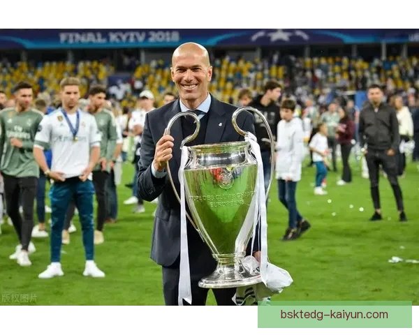 齐达内足球思想解析：战术理念与执教风格的深度剖析